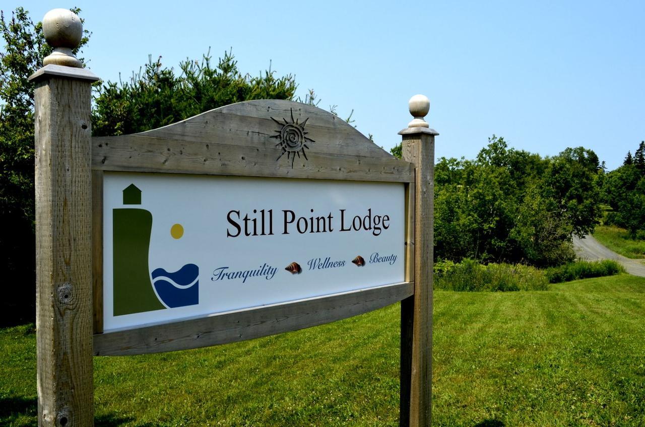 Still Point Lodge Deep Brook Eksteriør billede